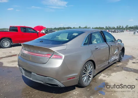 2019 Lincoln Mkz Standard z USA, uszkodzony, nr VIN 3LN6L5A92KR608161